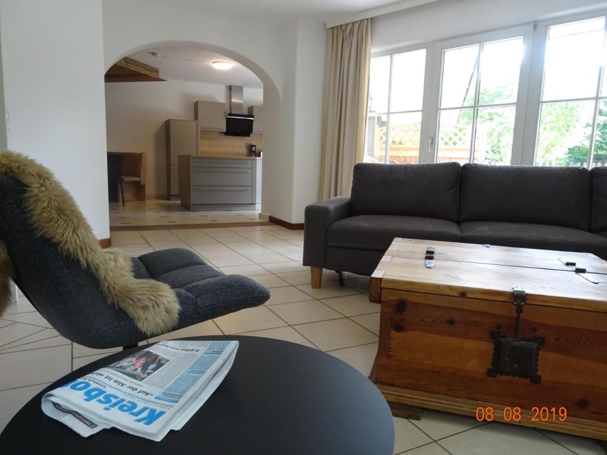 Huge&calm In Apartment